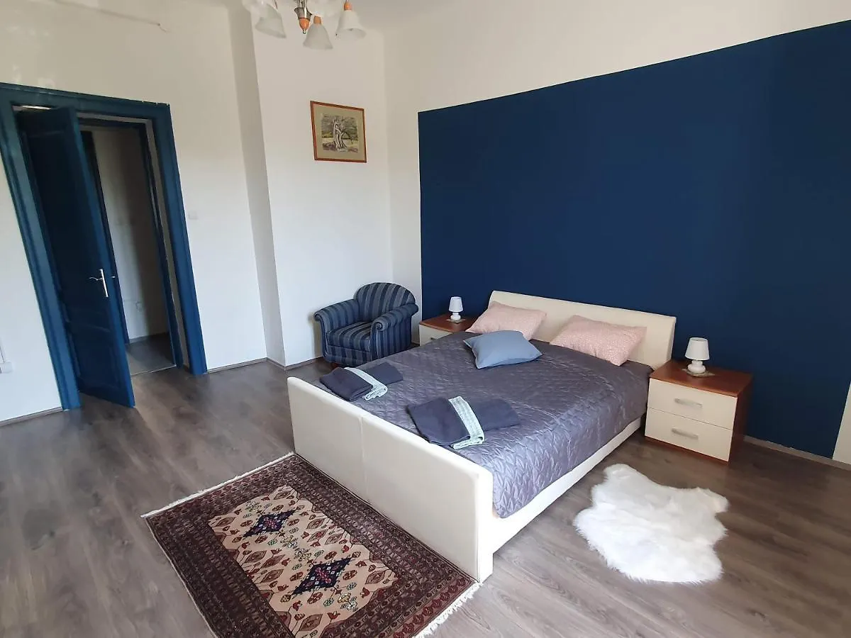 Apartment Tina Pula